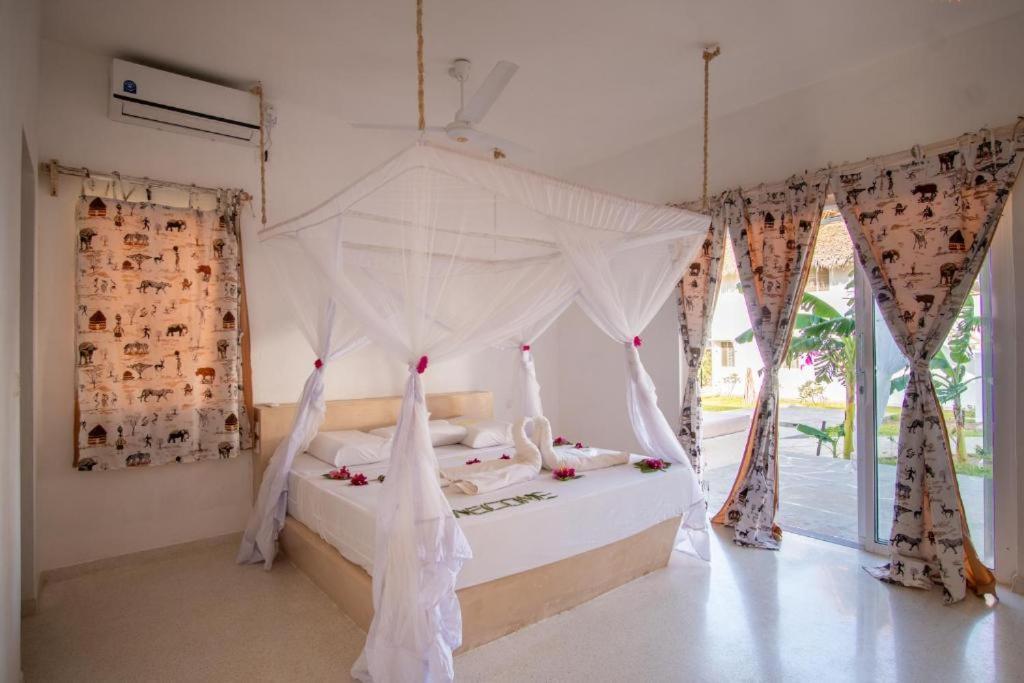 Rafiki Jua Resort Watamu Exterior photo